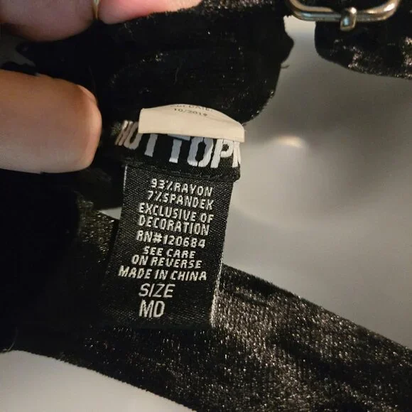 Hot Topic Moon & Florals Embroidered Black Velvet Skirtall Size Medium - Picture 10 of 11